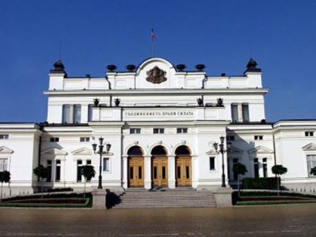 Администрацията на изпълнителната власт няма да може да се увеличава